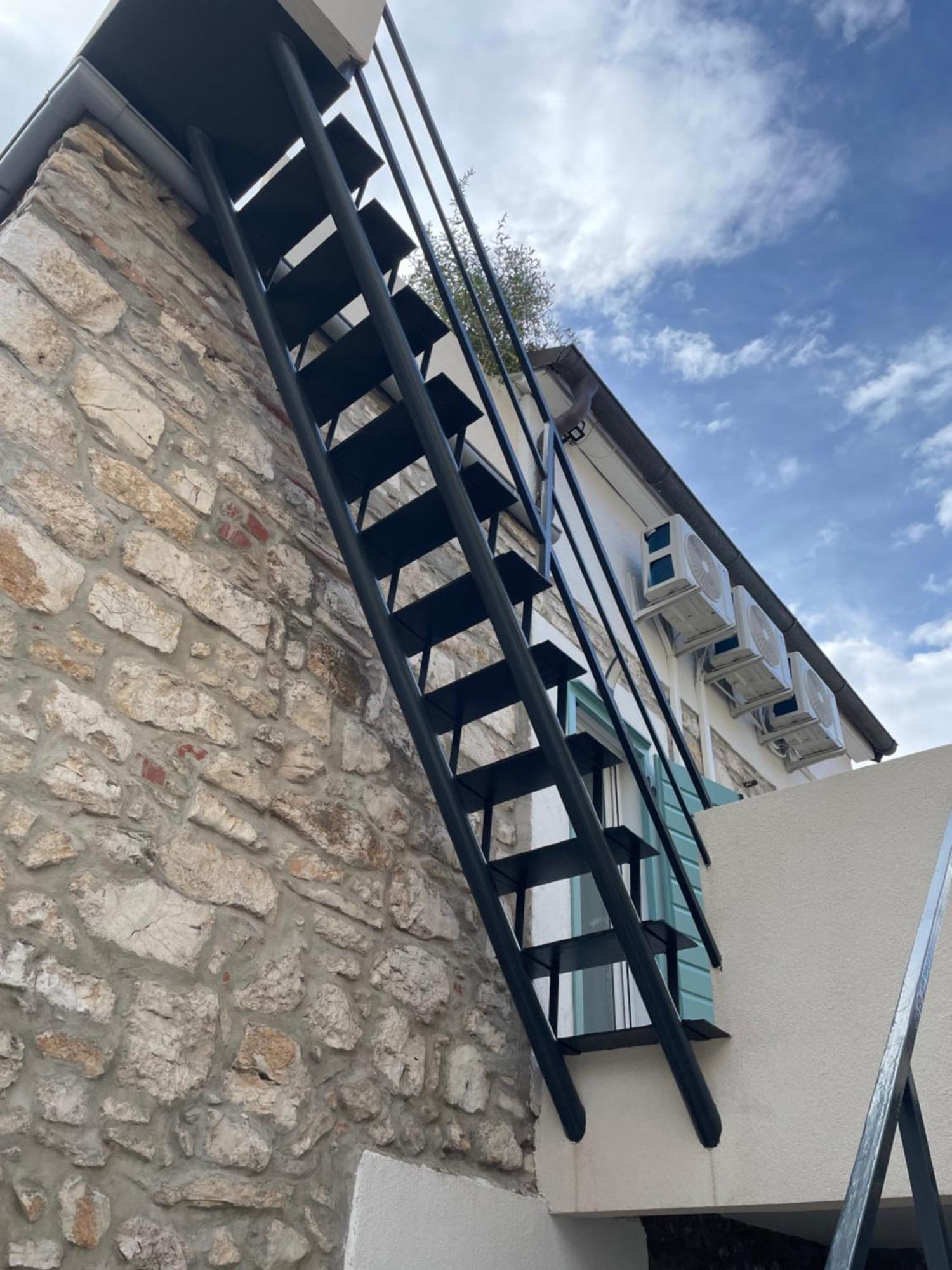 Murter-Sun Stone House Екстериор снимка